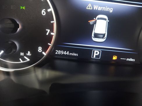 Used 2021 Nissan Murano S FWD image 7