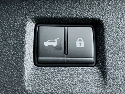 New 2026 INFINITI QX60 Luxe w/ Family Package image 32