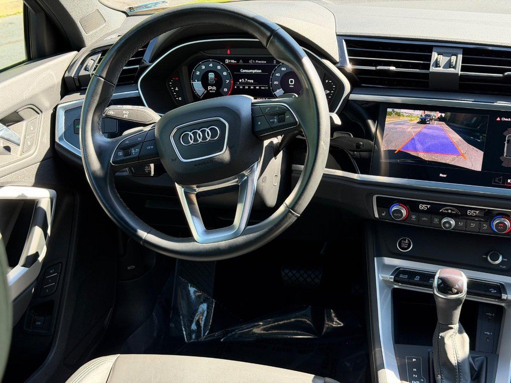 Used 2023 Audi Q3 2.0T Premium w/ Convenience Package AWD/4WD image 12