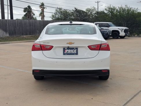Used 2025 Chevrolet Malibu LS FWD image 6
