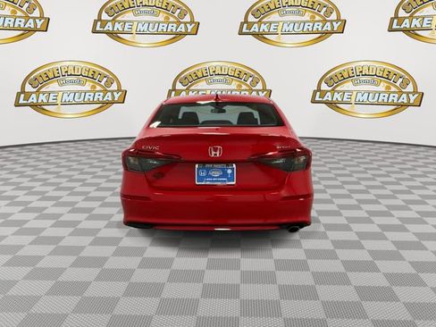 Used 2023 Honda Civic Sport image 2