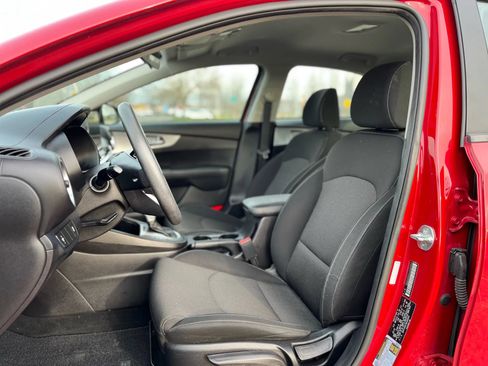 Used 2022 Kia Forte LXS FWD image 10