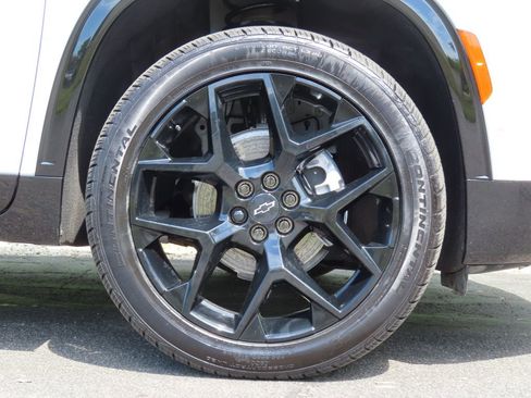Certified 2026 Chevrolet Traverse RS w/ LPO, Floor Liner Package AWD/4WD image 16