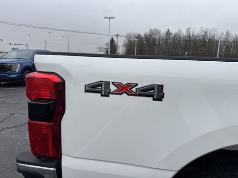 Certified 2023 Ford F350 Lariat w/ Lariat Ultimate Package image 13