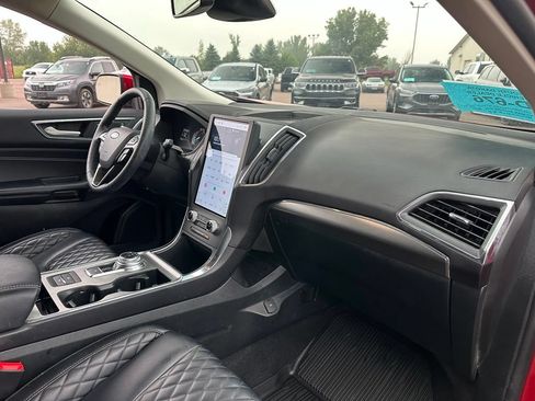 Used 2024 Ford Edge Titanium AWD/4WD image 30