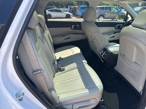 Certified 2023 Kia Sorento S w/ Panoramic Sunroof Package FWD image 35