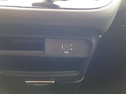 New 2026 Chrysler Pacifica Select w/ S Appearance Package image 17