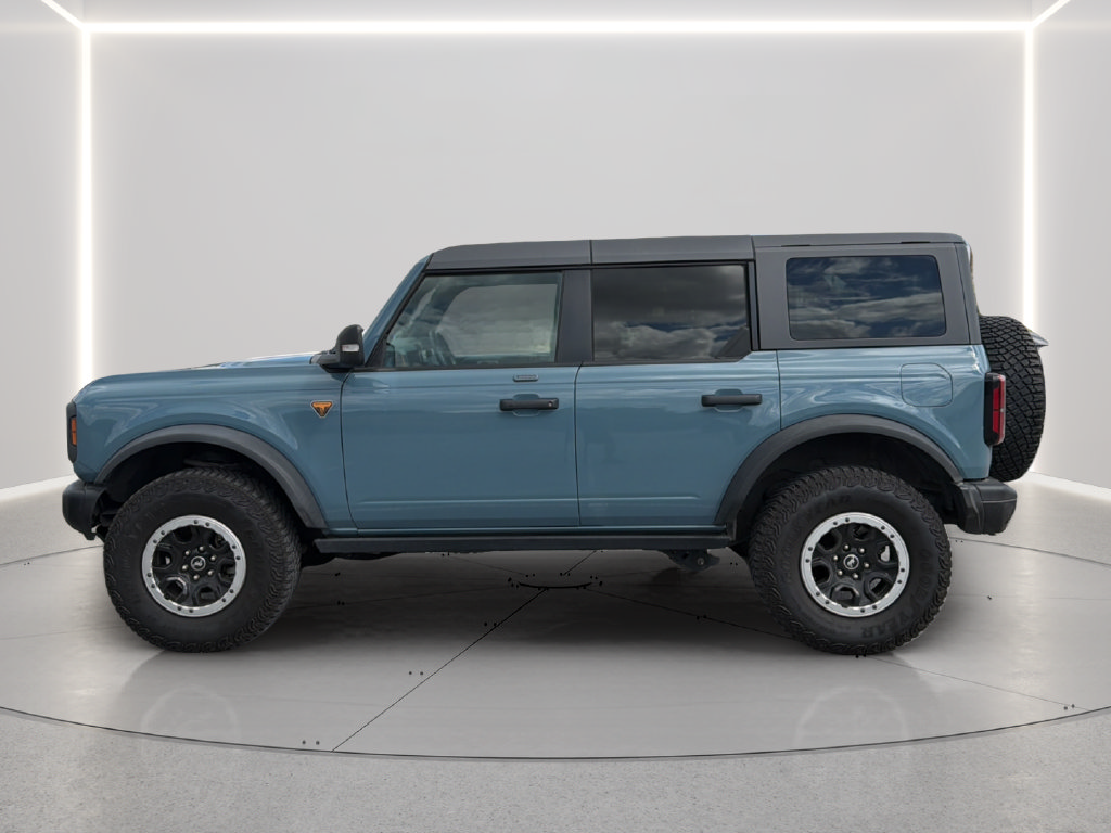 Used 2023 Ford Bronco Badlands AWD/4WD image 3