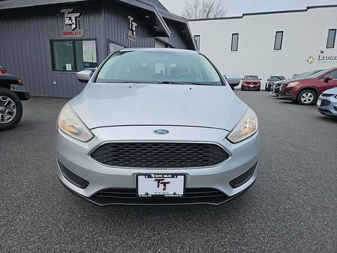 Used 2018 Ford Focus SE FWD image 10