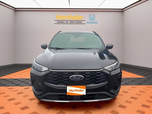 Used 2025 Ford Escape ST-Line AWD/4WD image 8