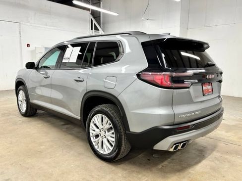 Used 2026 GMC Acadia Elevation w/ Elevation Premium Package AWD/4WD image 5