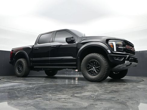 Used 2025 Ford F150 Raptor AWD/4WD image 41