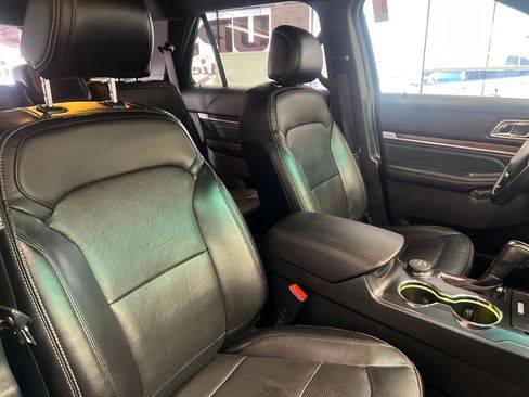 Used 2016 Ford Explorer Limited image 39