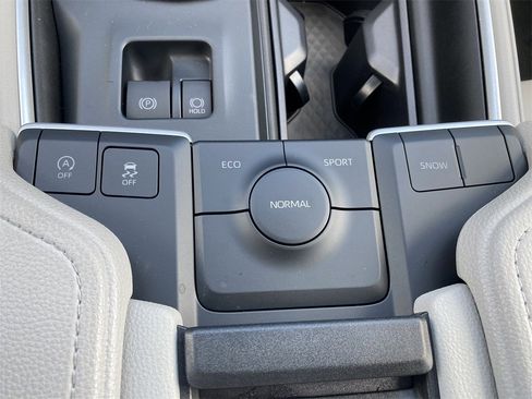 New 2026 Toyota Grand Highlander XLE image 25