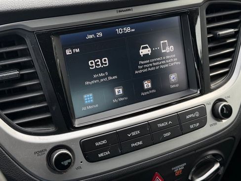 Used 2022 Hyundai Accent SEL image 19