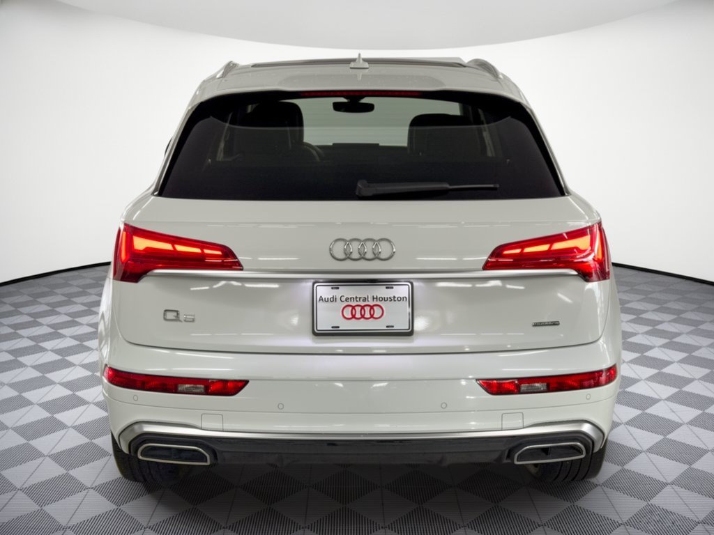 Used 2023 Audi Q5 2.0T Premium w/ Convenience Package AWD/4WD image 11