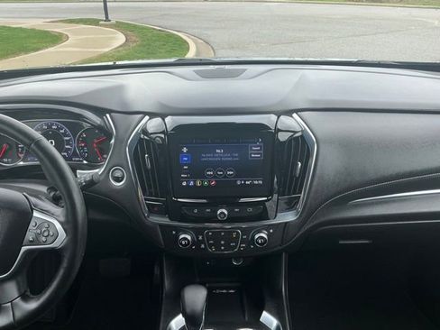 Used 2023 Chevrolet Traverse Premier AWD/4WD image 25