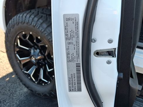 Used 2020 RAM 2500 Limited image 27