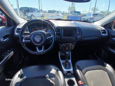 Used 2020 Jeep Compass Latitude w/ Popular Equipment Group FWD image 24