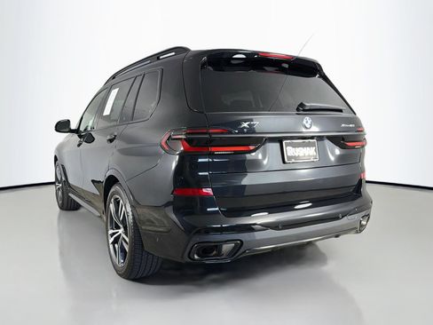 Used 2024 BMW X7 xDrive40i w/ M Sport Package AWD/4WD image 5