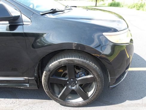 Used 2011 Ford Edge Sport w/ Driver Entry Pkg AWD/4WD image 30