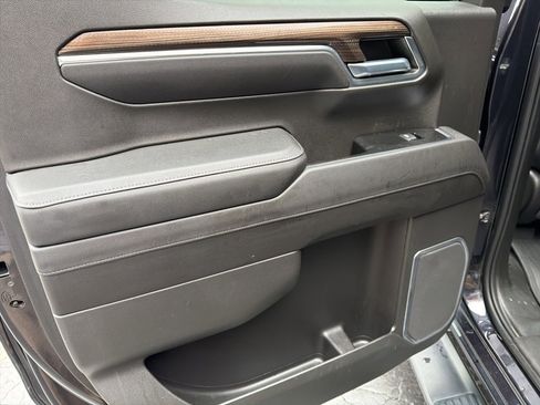 Used 2022 Chevrolet Silverado 1500 LT Trail Boss w/ LT Trail Boss Premium Package image 10