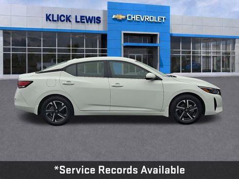 Used 2025 Nissan Sentra SV w/ All-Weather Package FWD image 9