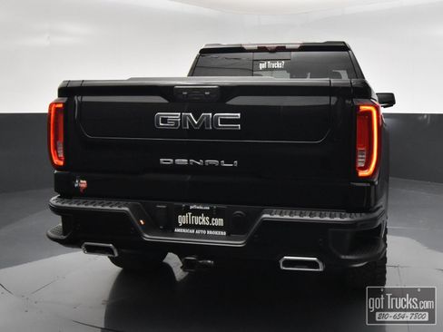 Used 2023 GMC Sierra 1500 Denali w/ Denali Reserve Package AWD/4WD image 6