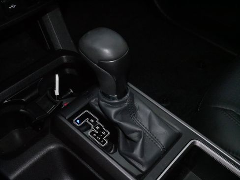 Used 2023 Toyota Tacoma TRD Sport image 24