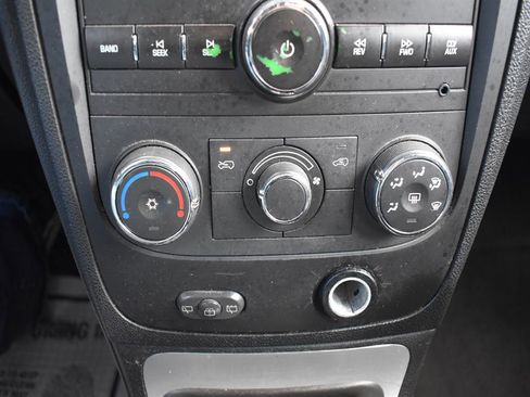 Used 2010 Chevrolet HHR LS image 15