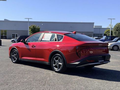 Used 2025 Kia K4 LXS image 22