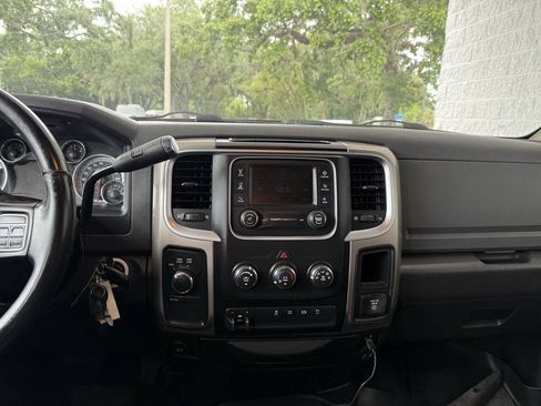 Used 2013 RAM 3500 SLT w/ Luxury Group AWD/4WD image 8