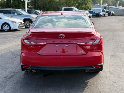 Used 2026 Toyota Camry SE FWD image 29