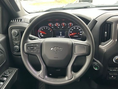 Used 2025 Chevrolet Silverado 1500 Custom Trail Boss AWD/4WD image 18