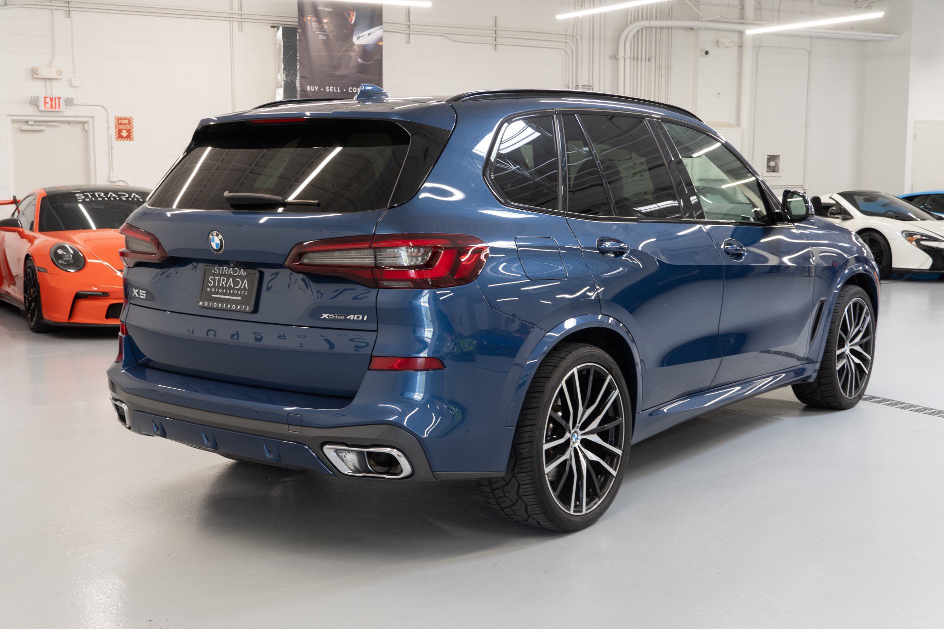 Used 2021 BMW X5 xDrive40i w/ M Sport Package AWD/4WD image 7