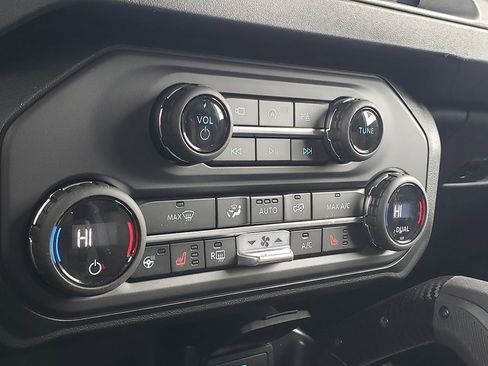 New 2025 Ford Bronco Raptor AWD/4WD image 24