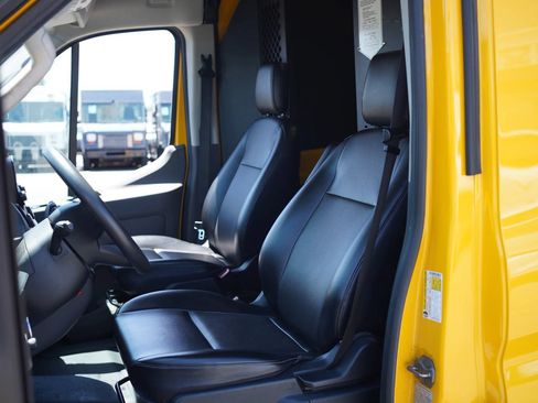 Used 2021 Ford Transit 250 148 High Roof w/ Load Area Protection Package RWD image 19
