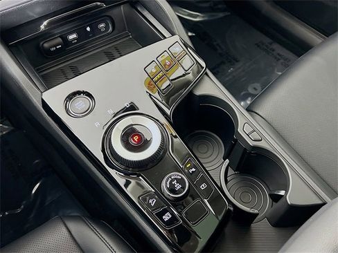 Used 2023 Kia Sportage EX w/ EX Premium Package image 23