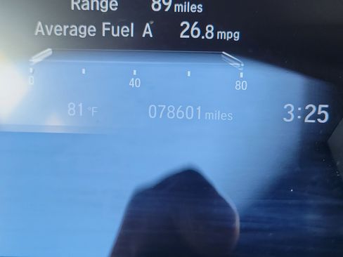 Used 2018 Honda CR-V Touring image 27