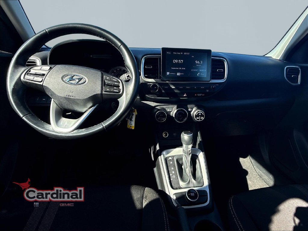 Used 2020 Hyundai Venue SEL w/ Convenience Package FWD image 10