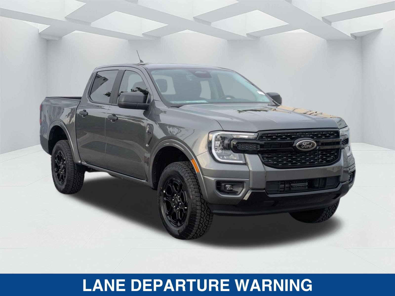 New 2026 Ford Ranger XLT w/ Black Appearance Package RWD image 3