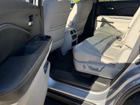 Used 2017 Honda Pilot EX-L image 23