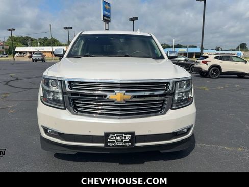 Used 2017 Chevrolet Tahoe Premier AWD/4WD image 3