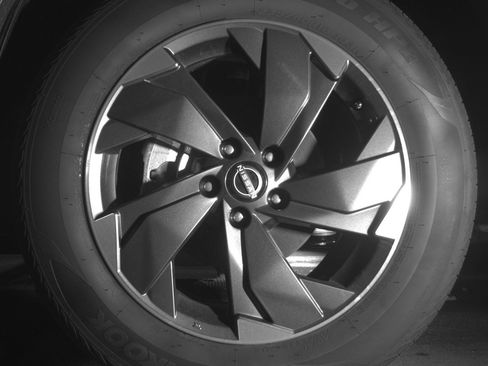 Used 2025 Nissan Rogue SV AWD/4WD image 12