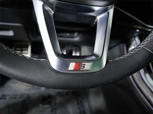 Used 2022 Audi SQ8 Prestige image 24