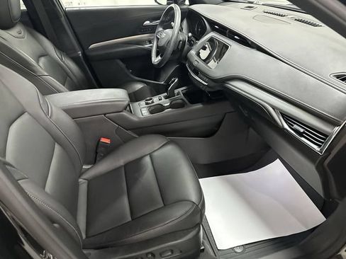 Certified 2023 Cadillac XT4 Premium Luxury w/ Enhanced Visibility Package AWD/4WD image 18