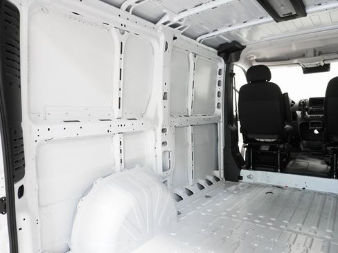 Used 2025 RAM ProMaster 1500 w/ Convenience Group image 10