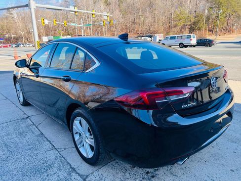 Used 2018 Buick Regal Preferred image 8