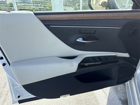 New 2025 Lexus ES 350 350 image 13