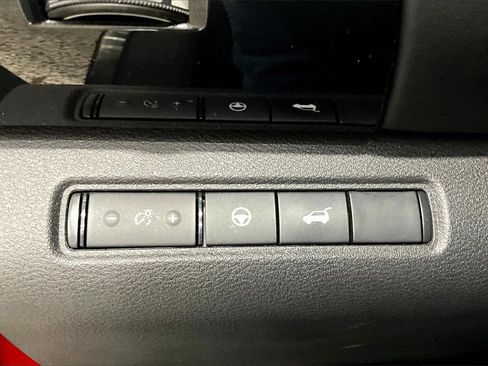 Used 2023 Nissan Pathfinder SV w/ SV Premium Package image 15